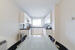 Kitchen, Brooklands Court Serviced Apartments, St Albans