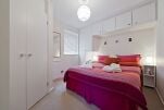 Bedroom, Christchurch Close Serviced Apartments, St Albans