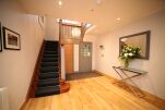 Entrance Hallway, Alban House Serviced Apartments, St Albans