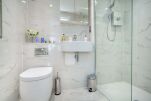 Shower Room, Victoria Road Serviced Apartments, Cambridge