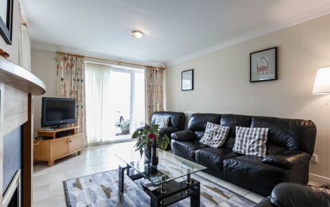 Ferncourt Apartment