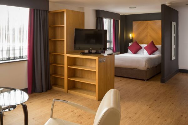 Leeds City West Serviced Apartments, Bedroom