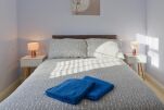 Bedroom, Wakeford Cottage Serviced Accommodation, Worthing