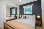 Pico Boulevard Serviced Apartment
                                    - Santa Monica, Los Angeles