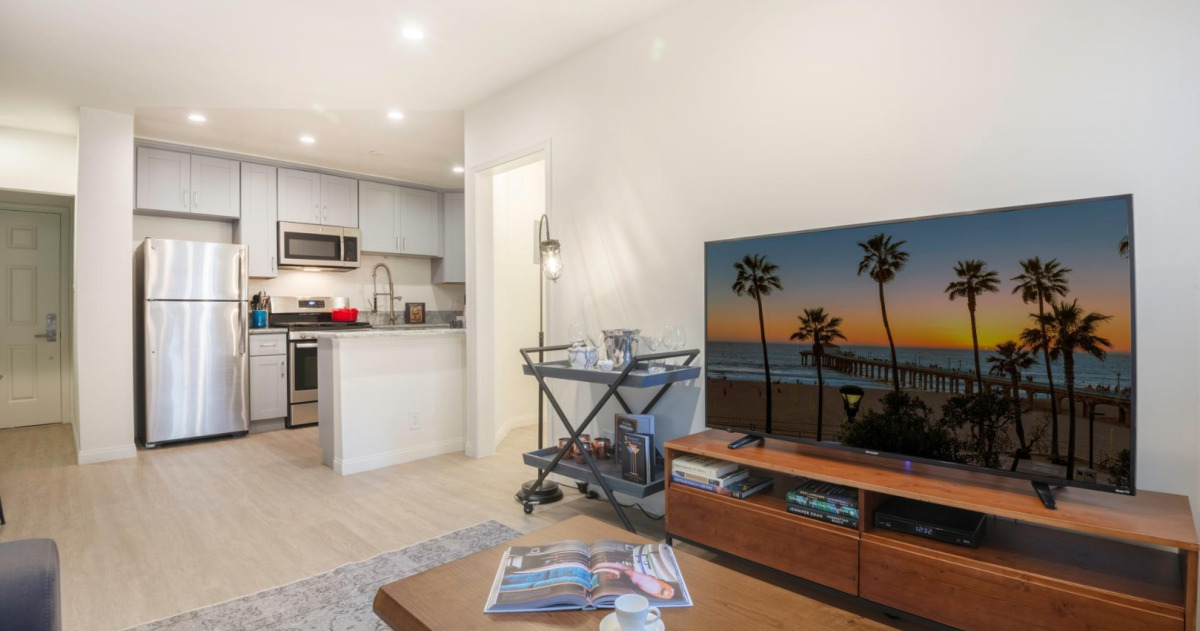 Pico Boulevard Serviced Apartment in Santa Monica