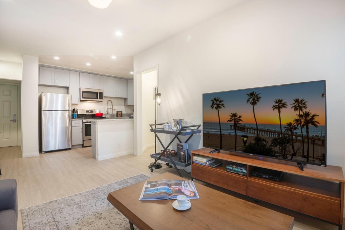 Pico Boulevard Serviced Apartment in Santa Monica