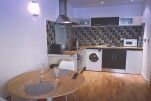 Kitchen and Dining area, Fitzwilliam Serviced Accommodation, Sheffield