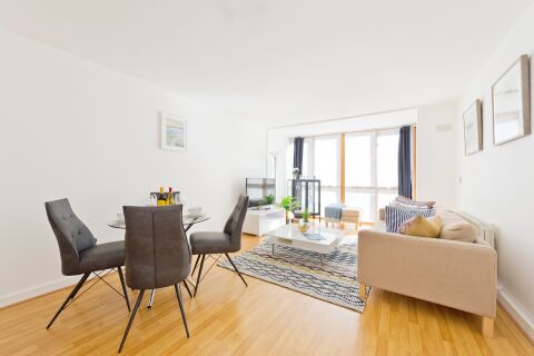Living and Dining Area Spacious Grand Canal V