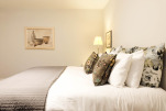 Bedroom, Garden Serviced Apartments, Cheltenham