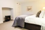 Bedroom, Garden Serviced Apartments, Cheltenham