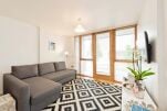 Spacious Grand Canal II - Living Area