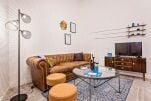 Living Room, Urgell