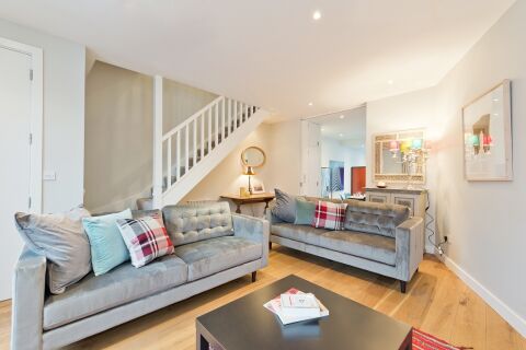 Living room Modern Grand Canal
