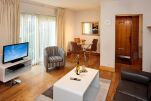 Apt 12 Morehampton Mews
