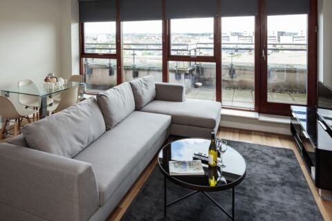 2 x bed living area Castelforbes
