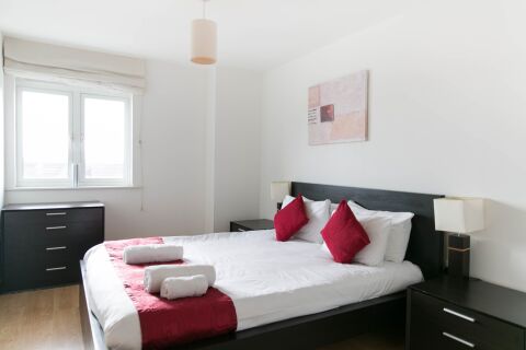 Bedroom, Park Heights Serviced Apartments, Woking