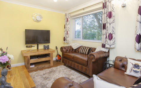 Piccadilly Place Apartment