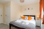 Bedroom, Tumbler Grove Serviced Apartment, Wolverhampton