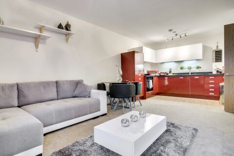 Living and Kitchen Area, Marshall Street Serviced Apartments, Birmingham