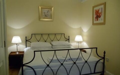 Pembroke Road Apartment
