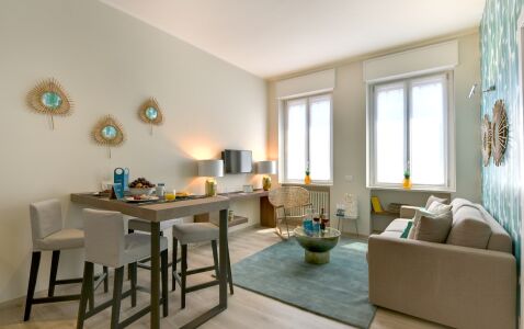 Duomo Apartments (S)