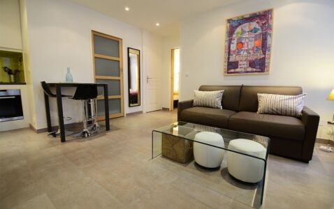 Laborde Apartments