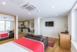 Studio, 100 Kings Road Serviced Apartments, Reading