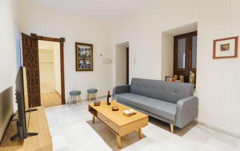 Recaredo Apartments