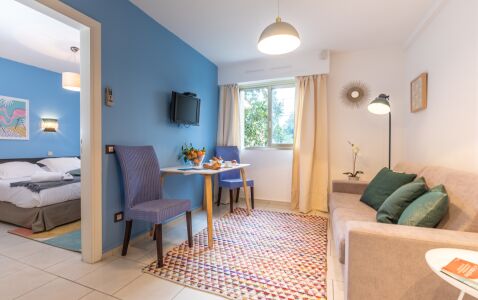 Charming Riviera Apartments