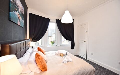 Whifflet Park Apartment