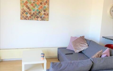 Cable Yards Apartment
