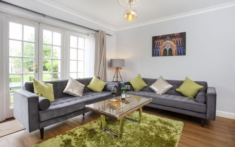 Thomas Accommodation