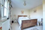 Cricket Cottage Accommodation
                                    - Robertsbridge, East Sussex