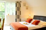 Bedroom, Bounty Suite Serviced Accommodation, Basingstoke