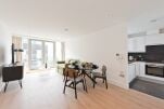 Living area Fitzwilliam Quay I