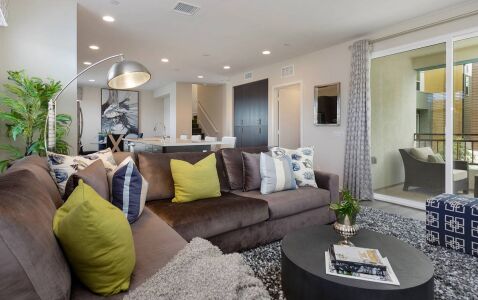 Costa Mesa Boatyard Accommodation