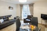 2 x Bed Apt Living/Dining Area