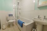 Bathroom, Queens Court Serviced Apartment, York