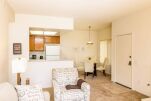 Buckingham Drive Apartment
                                    - Costa Mesa, Los Angeles