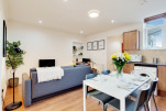 Tooting Broadway Apartment
                                    - Tooting, South West London