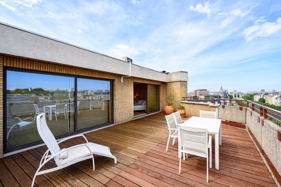 Penthouse Balcony, Serviced Apartments, B-aparthotel Mongomery, Brussels