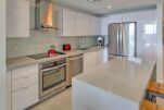 1st Avenue Apartment
                                    - Miami, Florida
