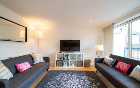 Dunlop Street Apartment