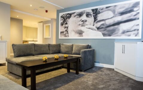 Amphitheatre Apartment