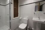 Bathroom, Union Court Serviced Apartments, Liverpool