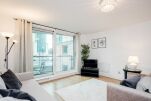 Vauxhall St Georges Wharf Apartment
                                    - Vauxhall, Central London