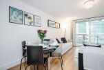 Vauxhall St Georges Wharf Apartment
                                    - Vauxhall, Central London