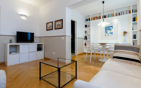 Via Cesare Correnti Apartment