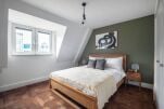 Pepys Street Apartment
                                    - Tower Hill, The City