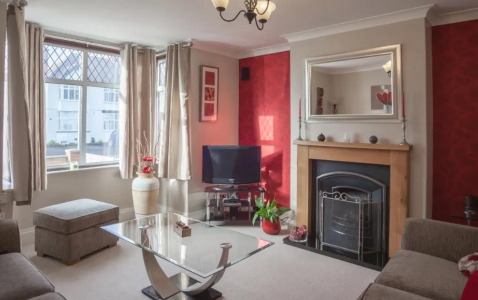 Goldcrest House Accommodation